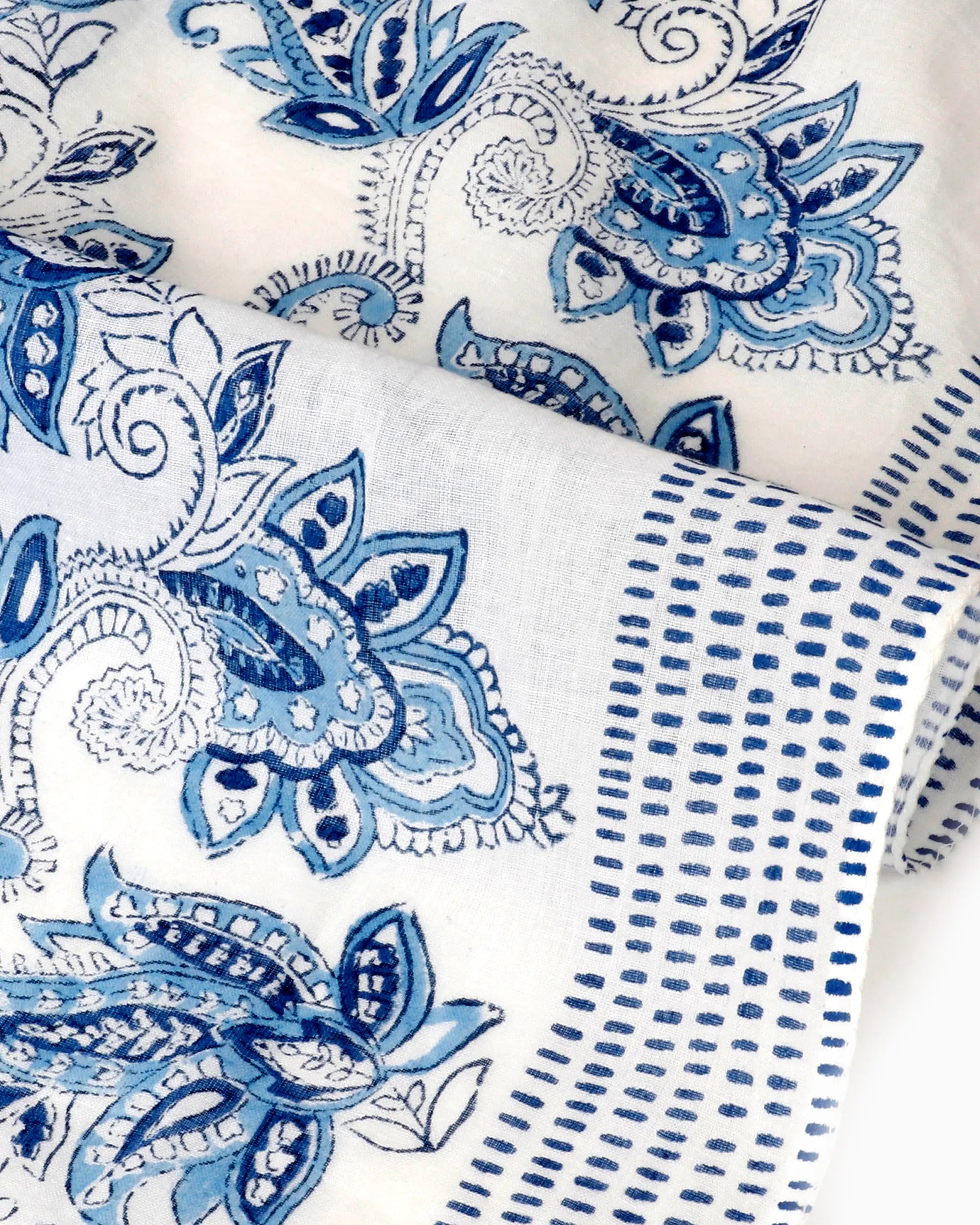 Aura Scarf | Singhvis
