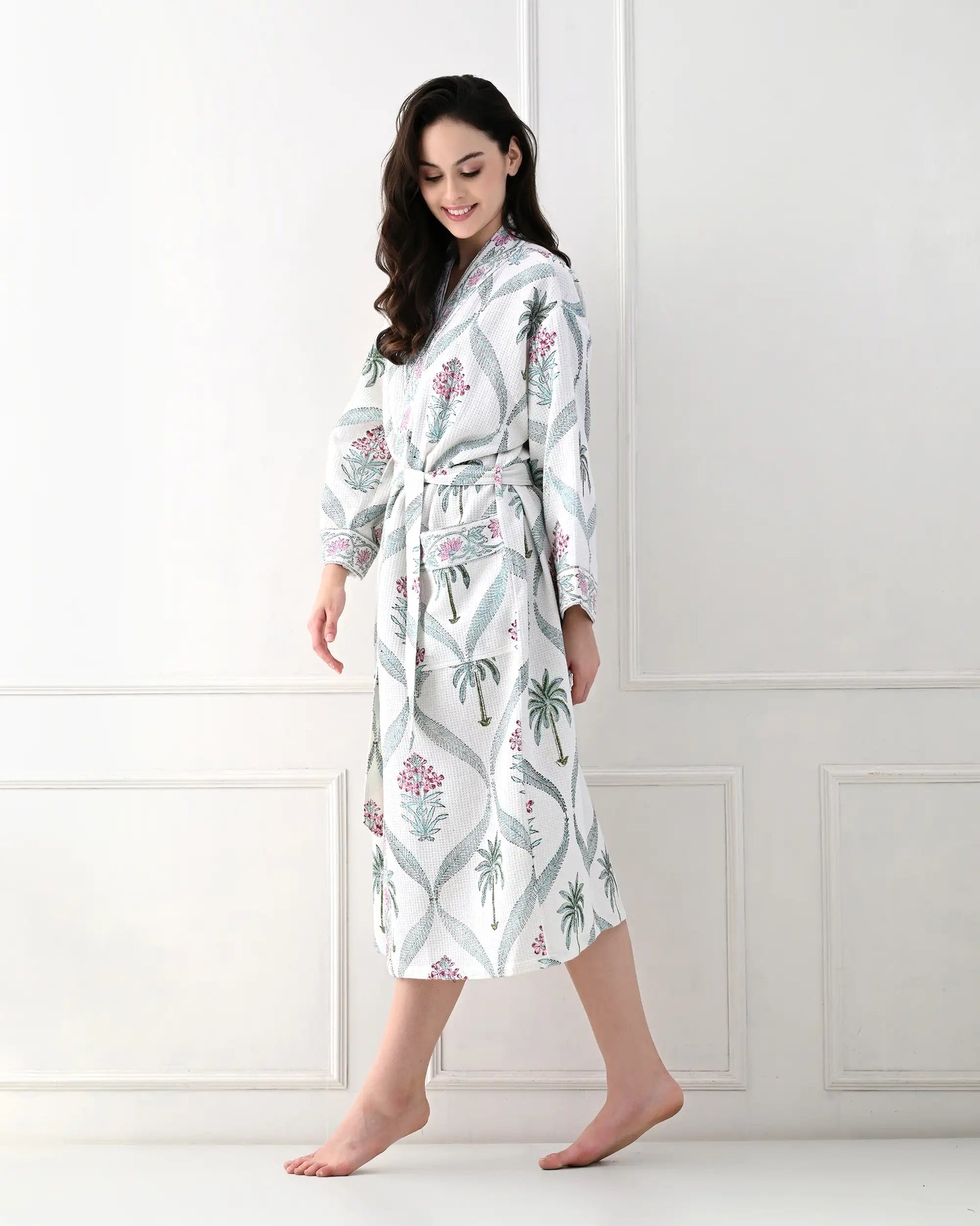Palm Retreat Bathrobe | Singhvis