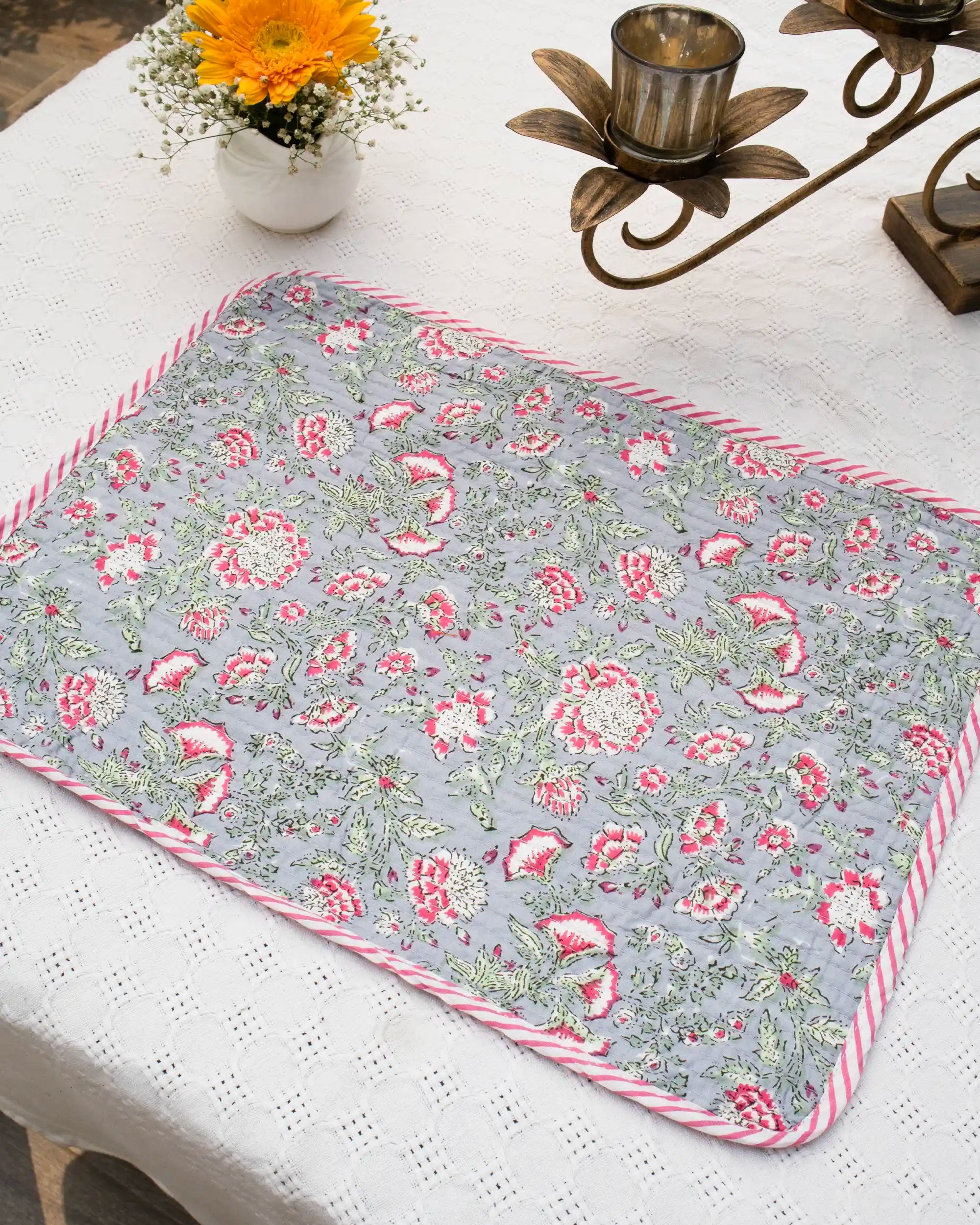 Slate Bloom Reversible Placemat Set (Choose 4 or 6) | Singhvis