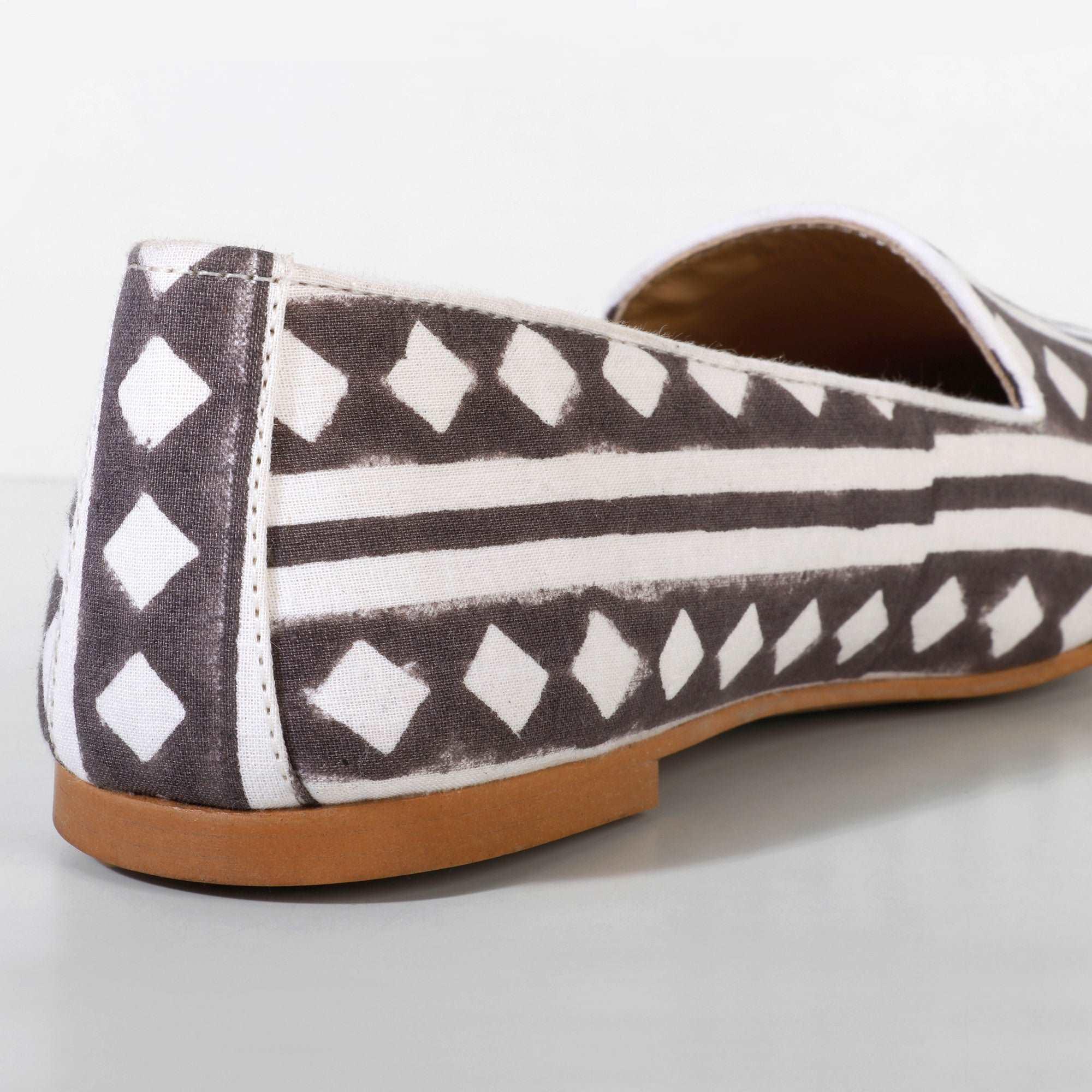 Diamonique Loafer | Singhvis