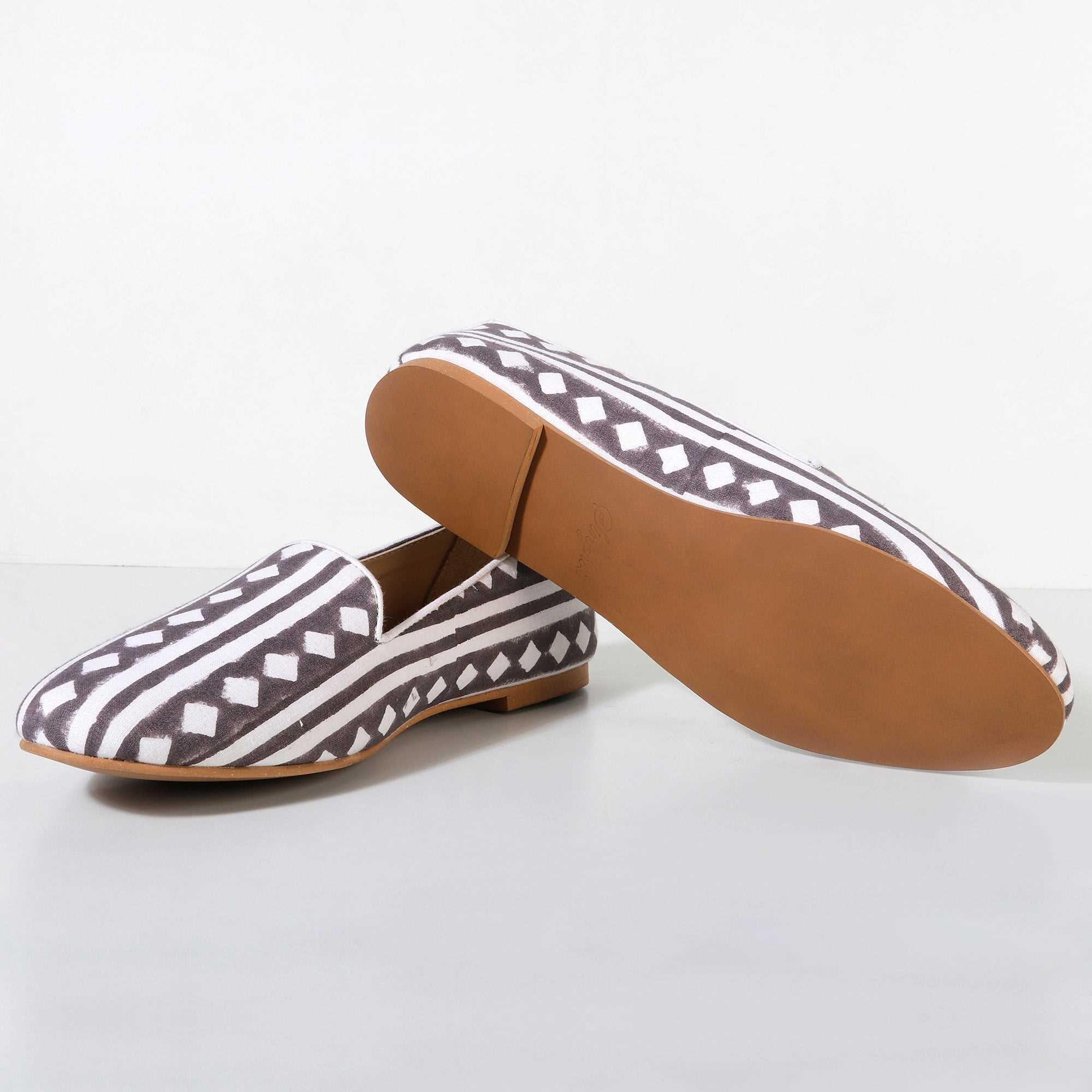 Diamonique Loafer | Singhvis