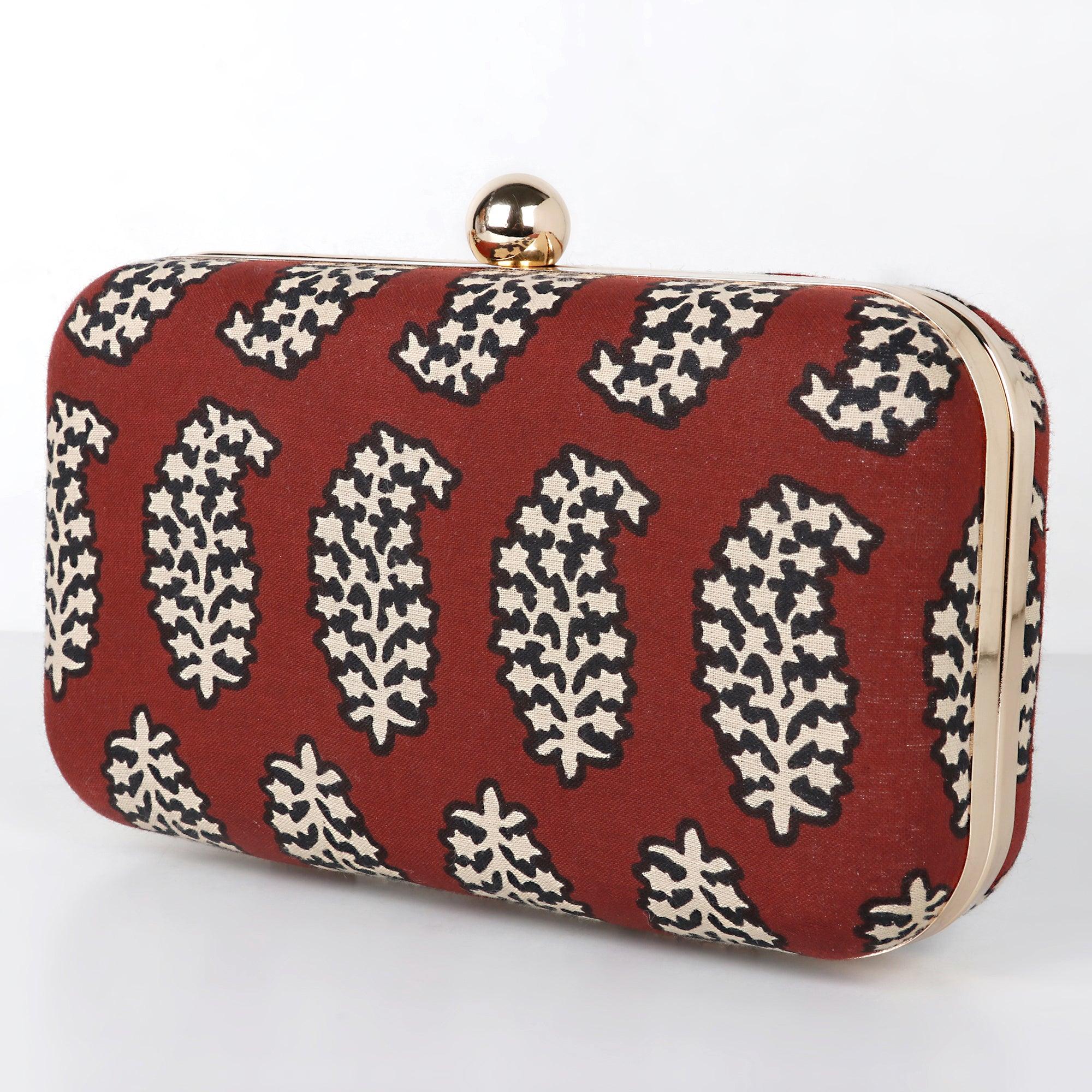 Foglia Clutch | Singhvis