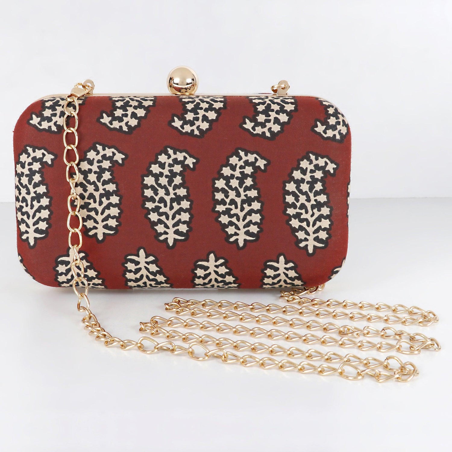 Foglia Clutch | Singhvis