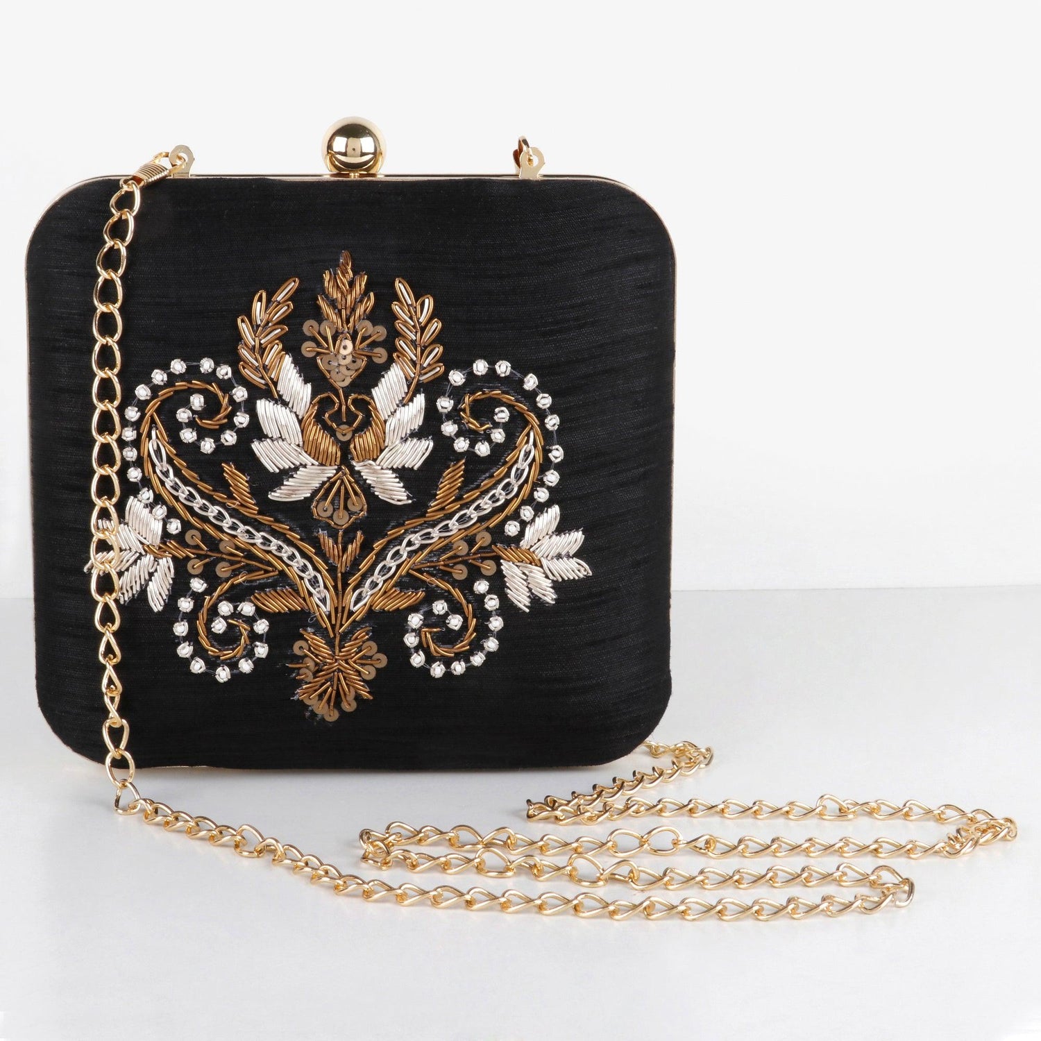 Majestic Clutch | Singhvis