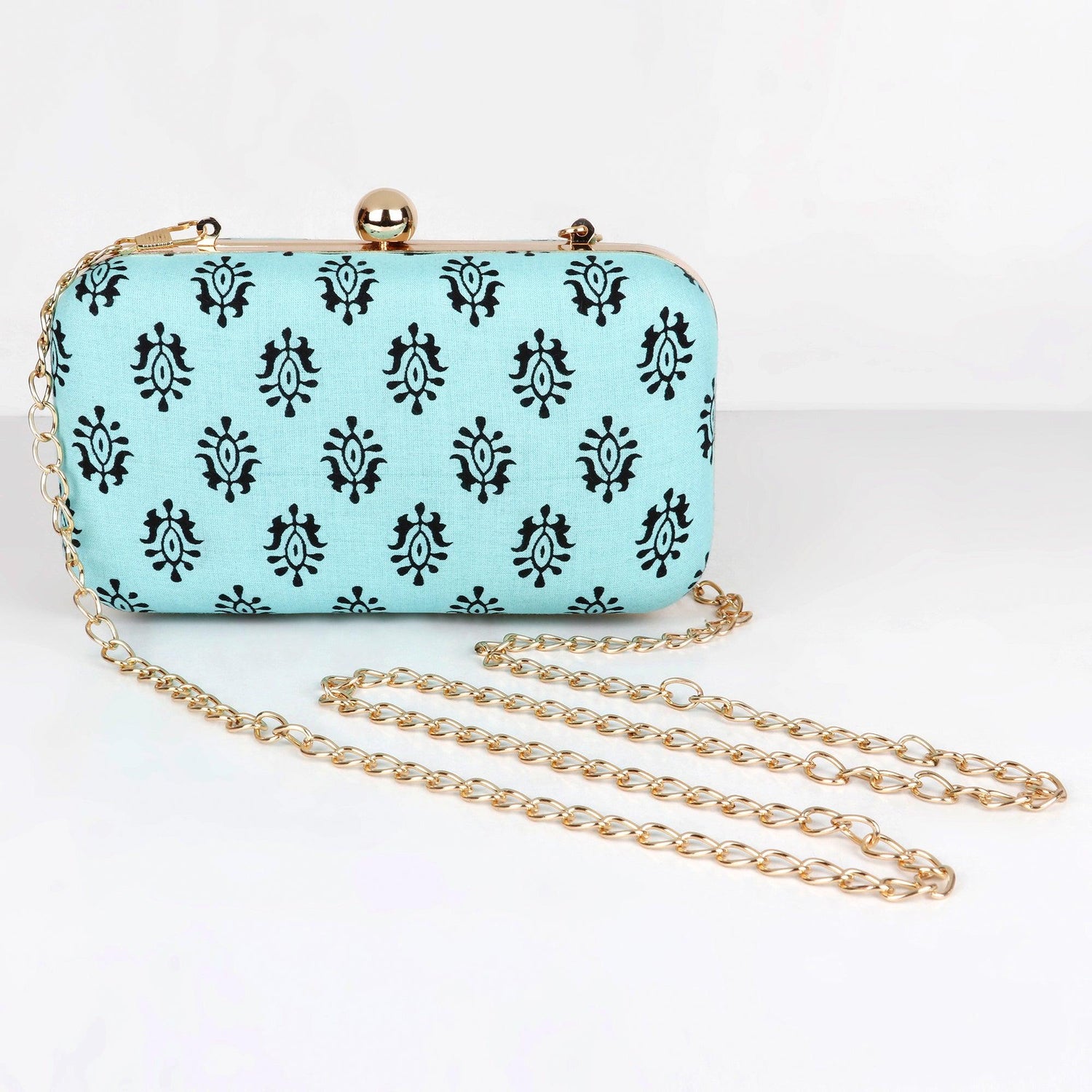 Romanza Clutch | Singhvis