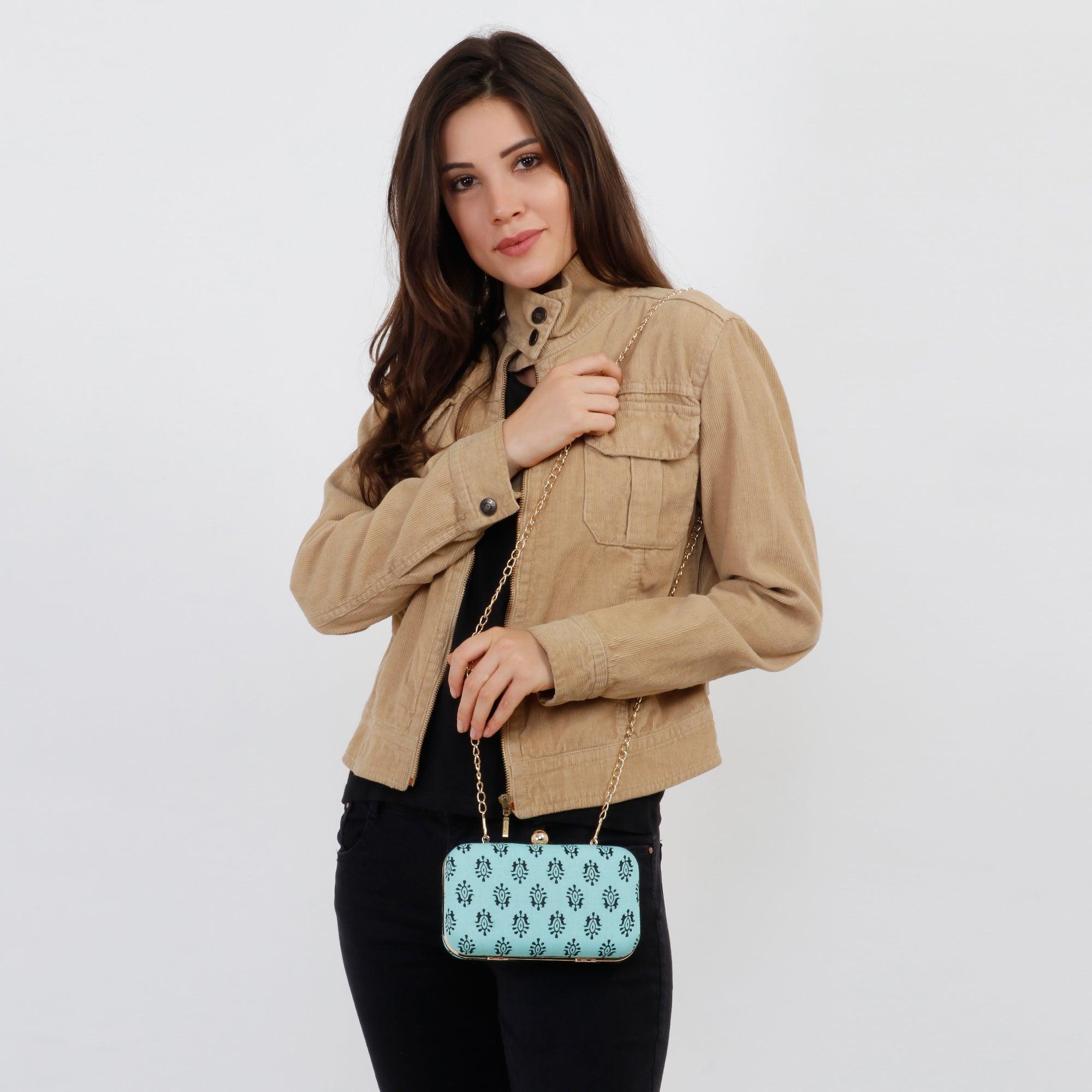 Romanza Clutch | Singhvis