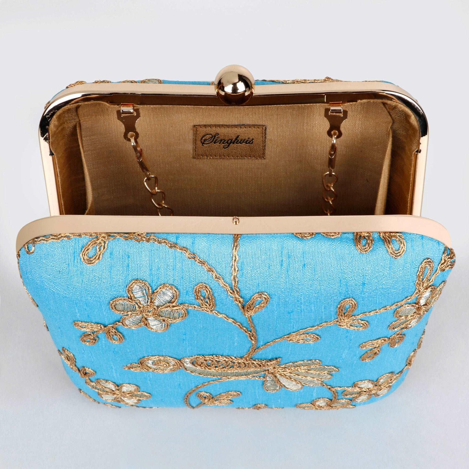 American Robin Clutch