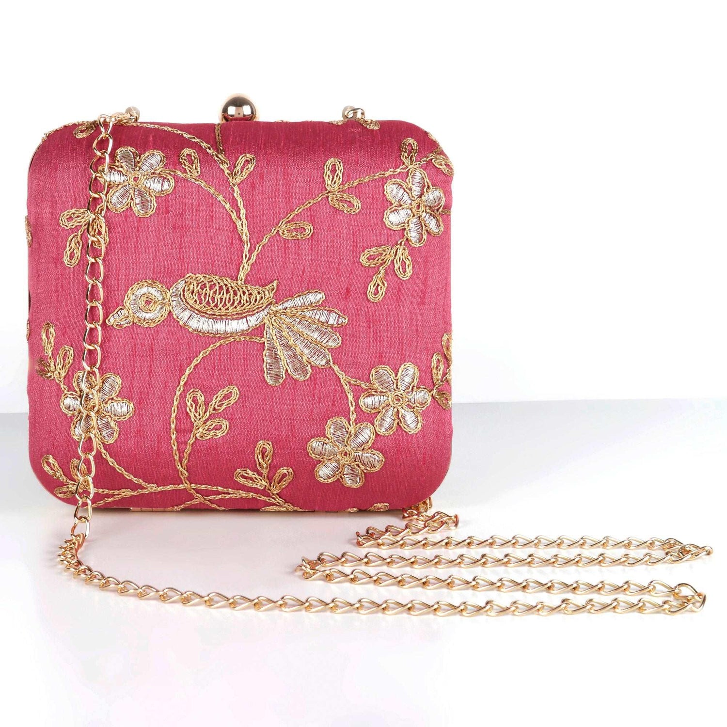 American Robin Clutch