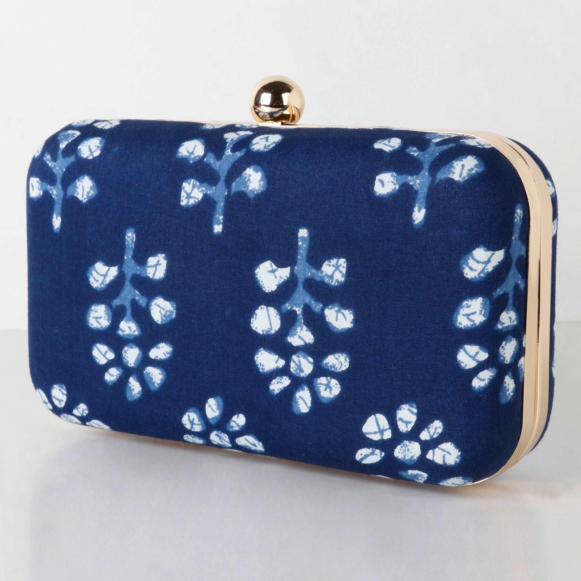 Bellflower Clutch