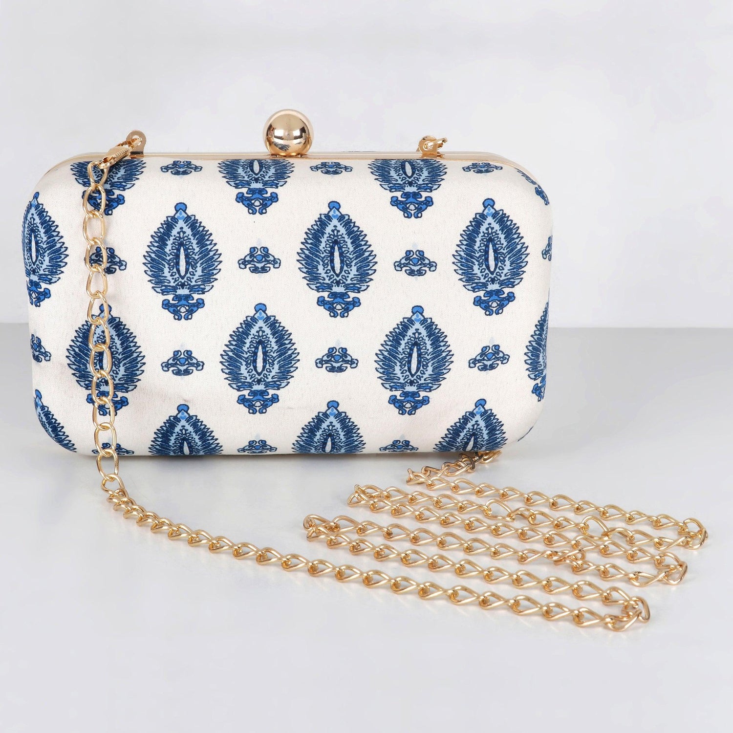 Suave Clutch