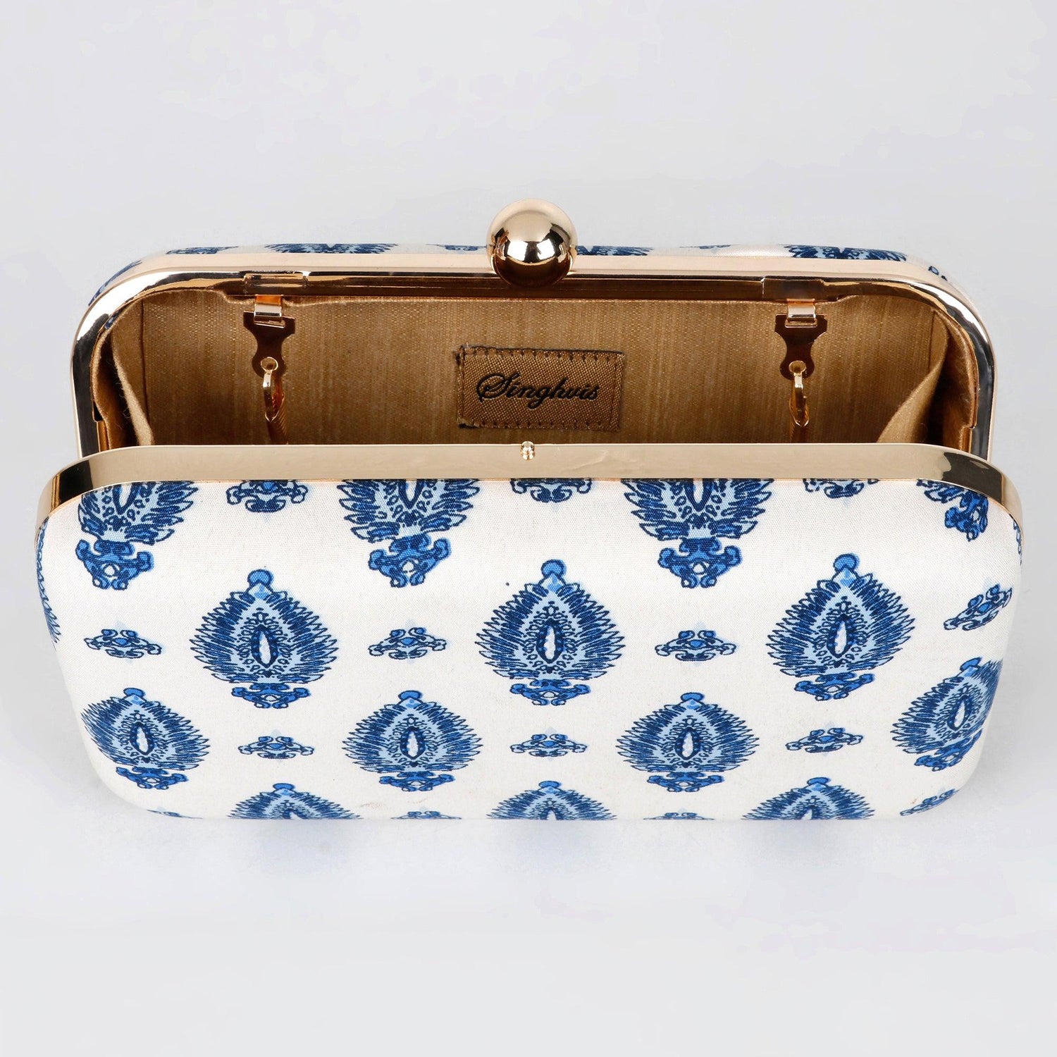 Suave Clutch