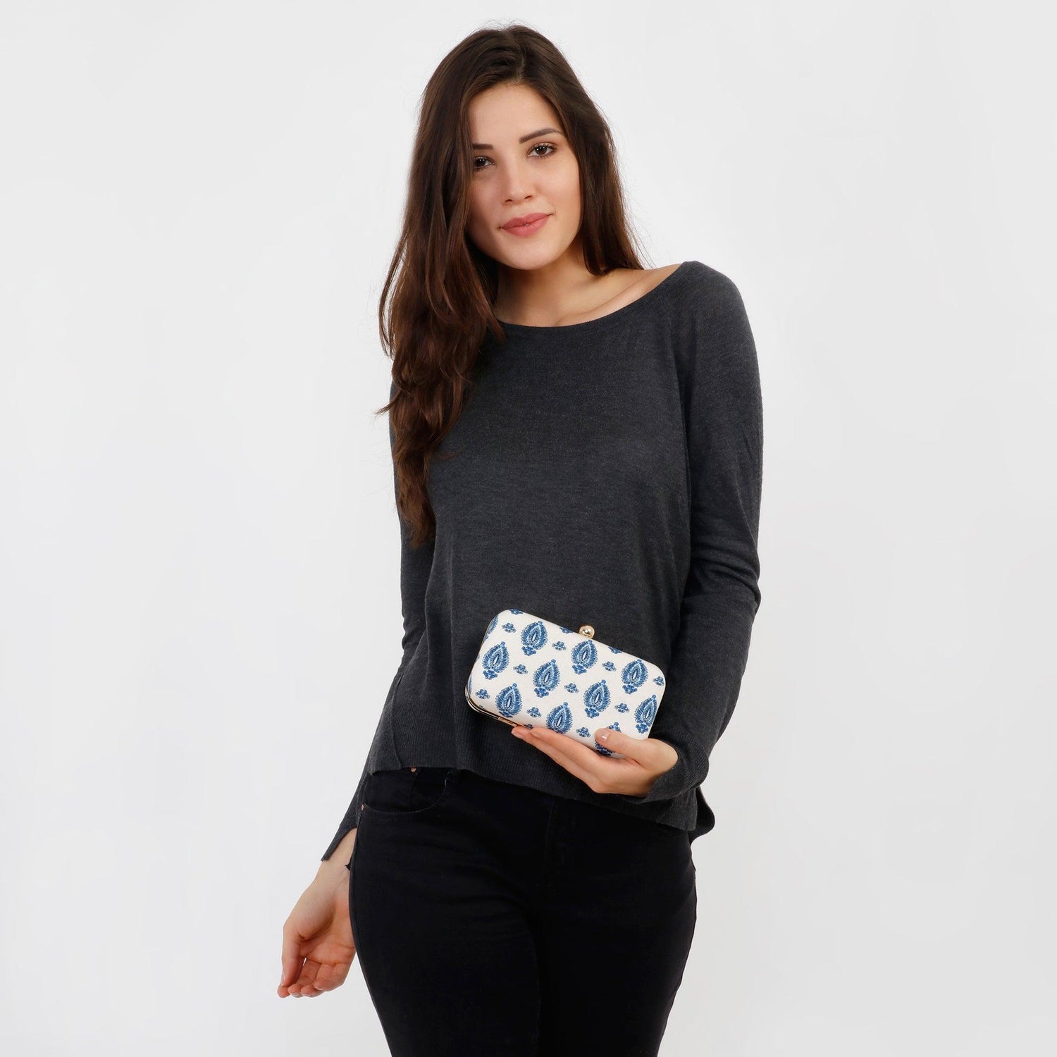Suave Clutch