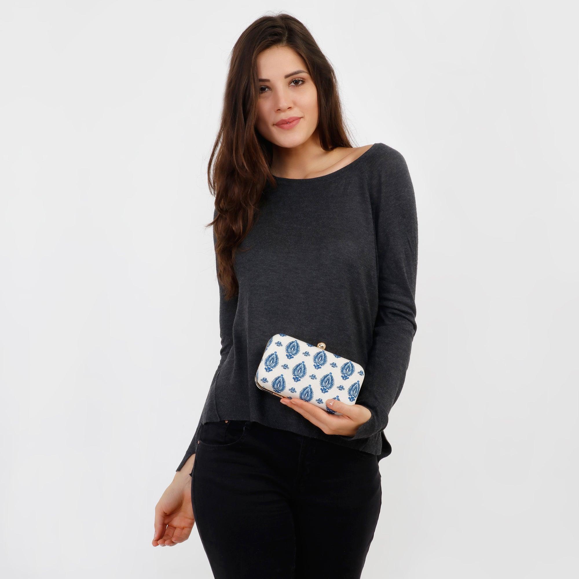 Suave Clutch